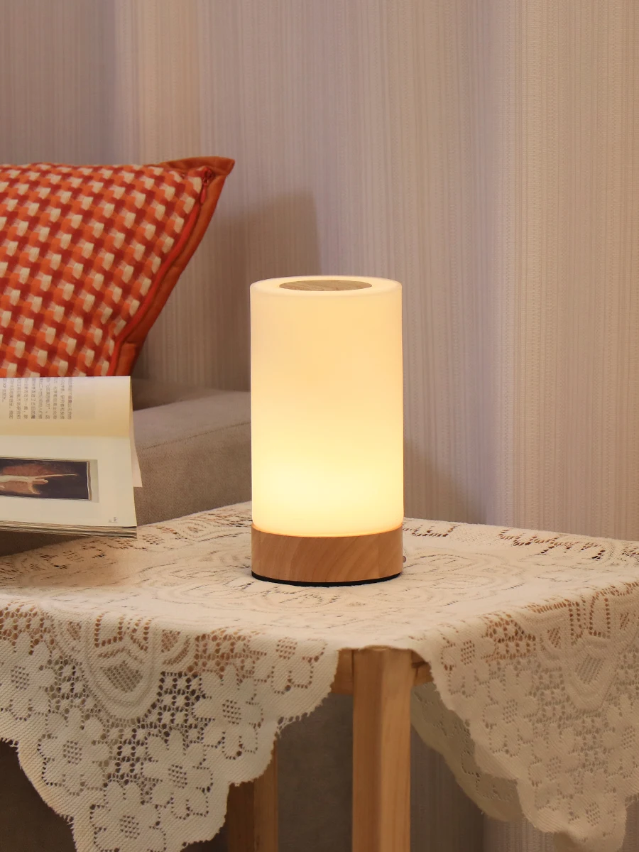Title 1, Rechargeable Bedroom Desk Lamp with Remote Cont...