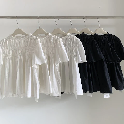 Title 10, Cute Youth-looking Round Neck Pleated Doll Shir...