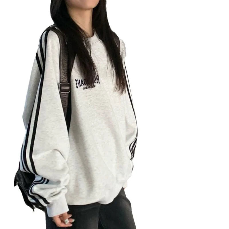 Maglione da donna con patchwork alla moda e colori a contrasto, perfetto per un look elegante e moderno, caldo e versatile. — foto 2