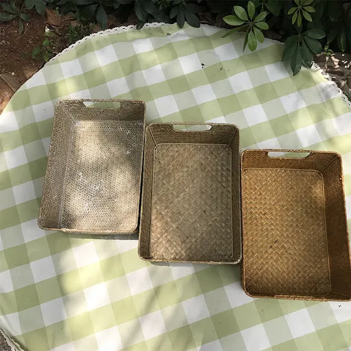 Title 3, Cesta de pão de palha, sirva pães frescos e del...