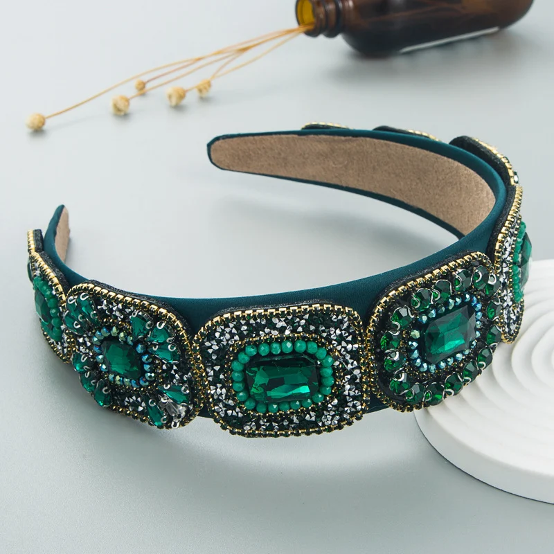 Tiara Barroca de Cristal Brilhante Acessório de Moda Feminina Sofisticado com Strass para Cabelos Ornamentado e Adicione Glamour a Seus Penteados — foto 3