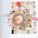 Pulseira com pingente infantil e estojo de presente portátil. Ideal para guardar e presentear, perfeita para levar as joias com segurança. — foto 3