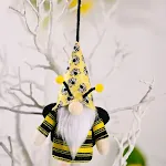 D yellow hat