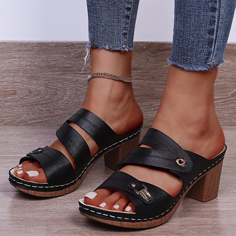 Women's High-Heeled Thick Heel Sandals Plus Size. Experience comfort and style with these perfect sandals for any occasi — photo 2