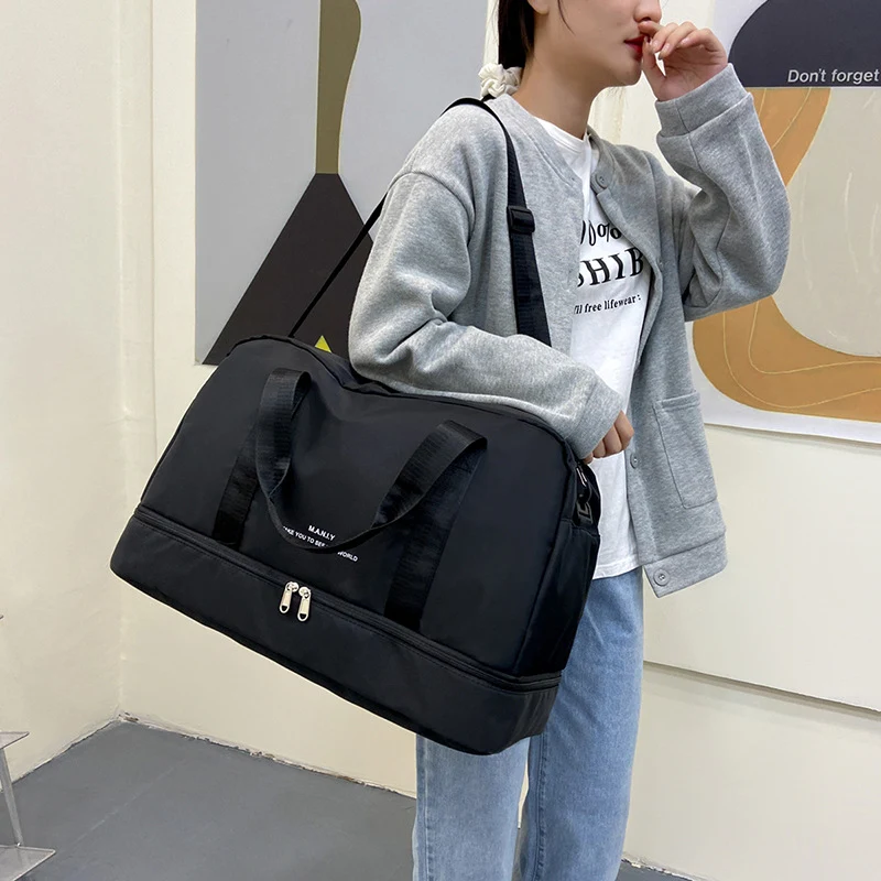 Bolsa de ginástica portátil de grande capacidade para viagens e cross-training. Leve seus equipamentos com facilidade e praticidade para qualquer lugar. — foto 9