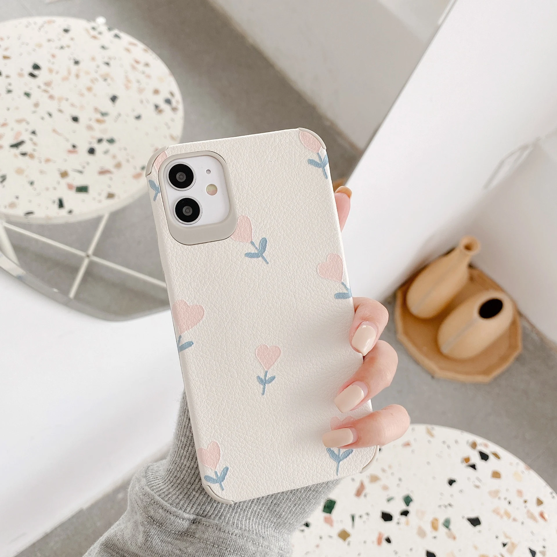 Title 3, Lambskin pattern love small flower phone case. ...