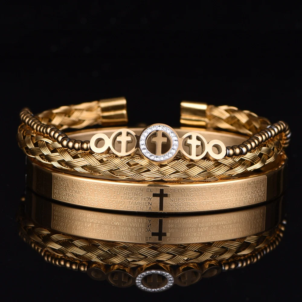 Conjunto de 3 pulseiras com pingente de cruz redonda, um acessório elegante e significativo para complementar seu visual com estilo. — foto 1