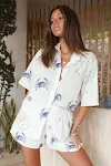Women's Fashion Printed Loose Shirt and Shorts Suit, a comfortable and stylish outfit, perfect for casual wear and warm — photo 3