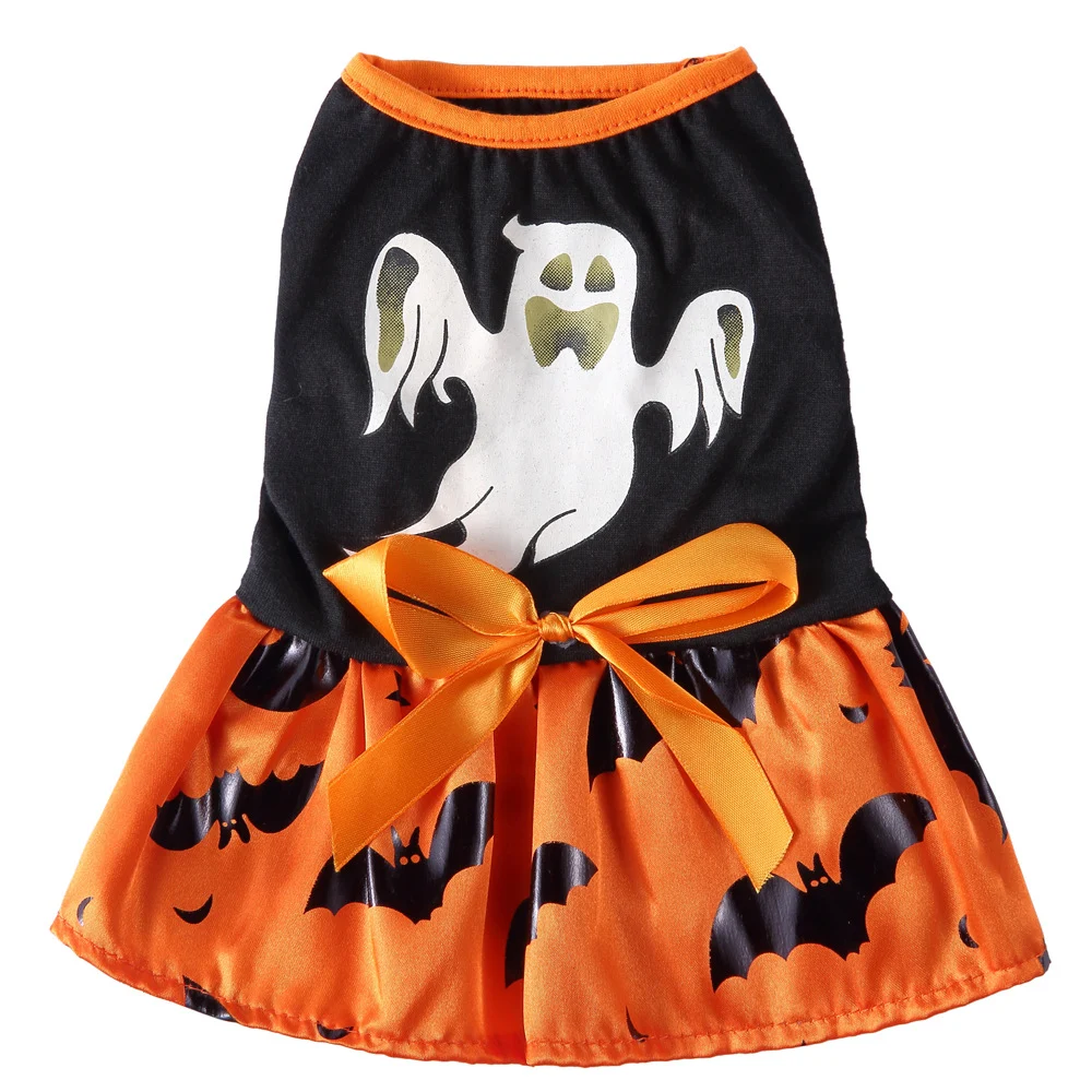 Autumn Clothes for Four-legged Pets Keep your dog warm and stylish this fall season. Comfortable and protective clothing — photo 7
