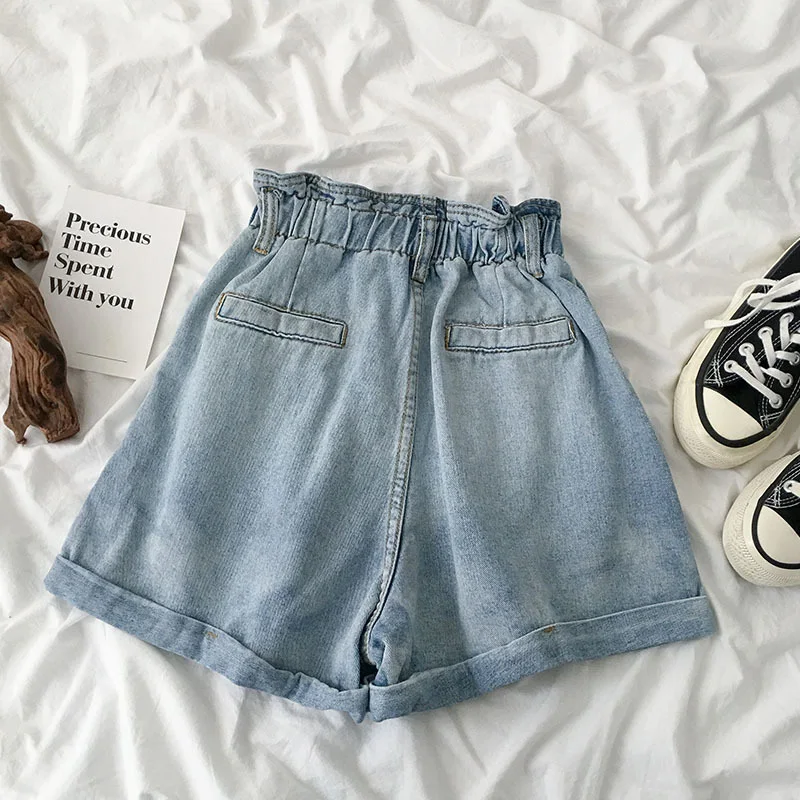 Elastische taille shorts voor dames, perfect voor elke outfit. Comfortabel, veelzijdig en makkelijk te combineren. Ideaal voor een casual en stijlvolle look. — foto 4