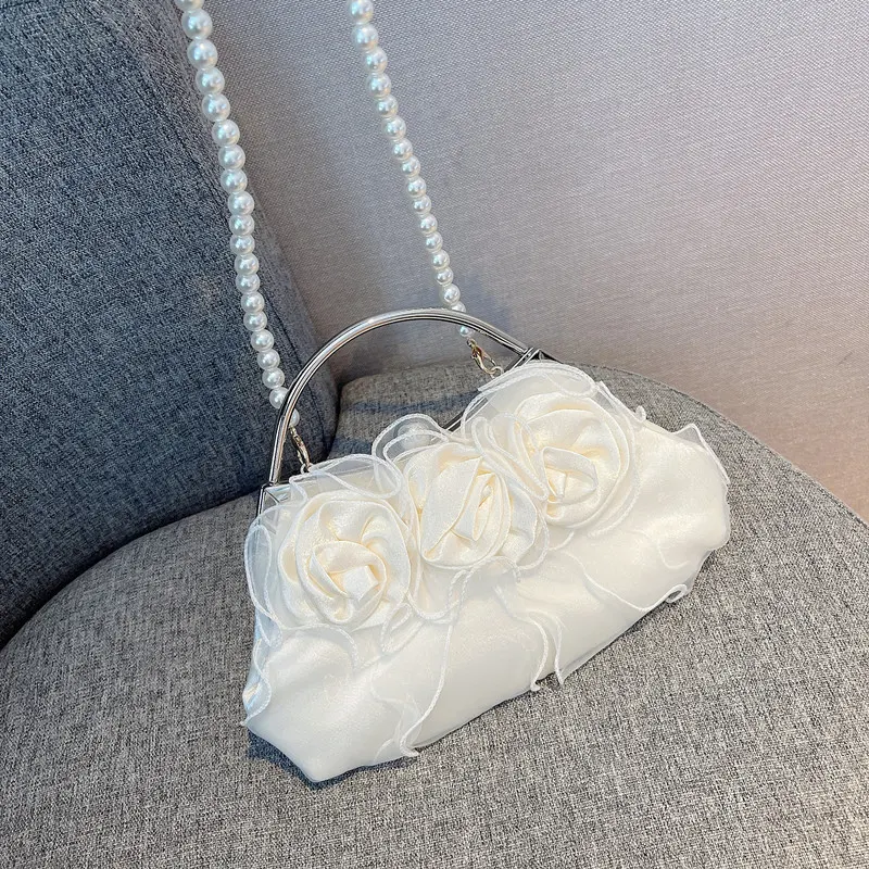 Bolsa de fada floral rosa vintage portátil com pérolas, um acessório encantador para carregar seus pertences com elegância e um toque romântico. — foto 3