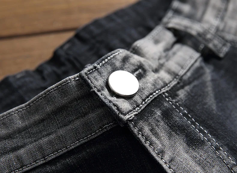 Title 8, Mens slim hole
