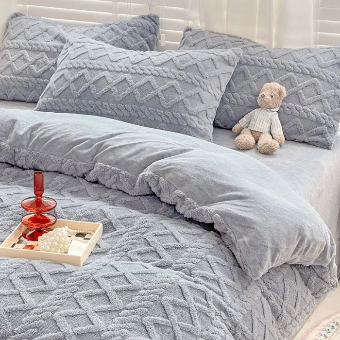 Four-Piece Bed Set Thickened Warm Milk Fiber for ultimate comfort and warmth. Experience a cozy and restful sleep enviro — photo 1