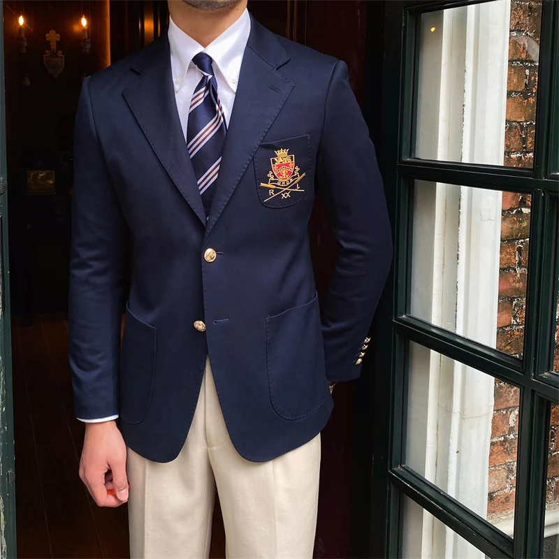 Blazer de terno masculino estilo universitário, ideal para diversas ocasiões. Conforto e elegância para o dia a dia e eventos formais. — foto 4