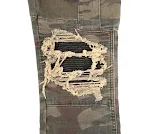 Jeans Camufladas Lavadas e Rasgadas Bigodes de Gato e Couro. Conforto e Estilo Imbatíveis Para Um Visual Único. Perfeitas Para Qualquer Ocasião. — foto 5