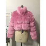 European and American Short Fur Coat for Women. Stay warm and stylish this winter. A comfortable, fashionable coat desig — photo 8