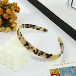 Light Hawksbill
