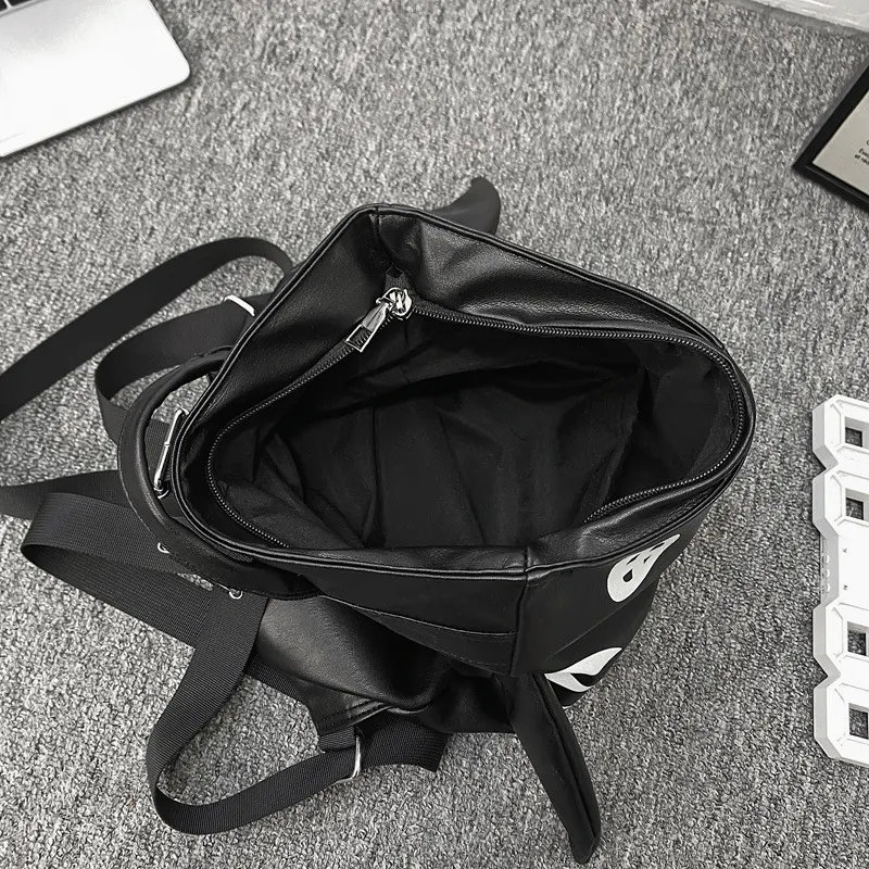 Mochila de Tubarão Personalizada de Moda Feminina. Leve tudo com você com estilo e originalidade. Perfeita para o seu dia a dia. — foto 11