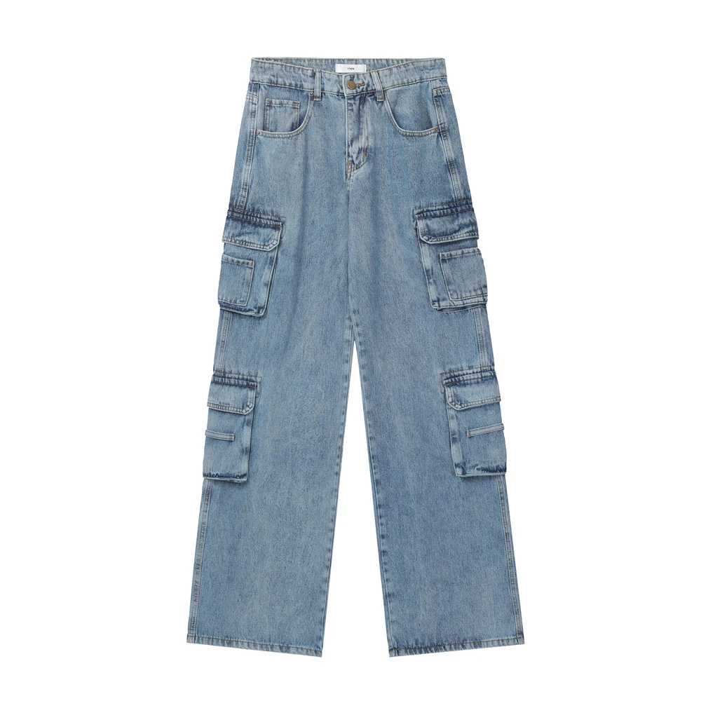 American Retro Multi-pocket Distressed Straight Cargo Pants for Men. Durable and stylish, offering ample storage and a c — photo 11