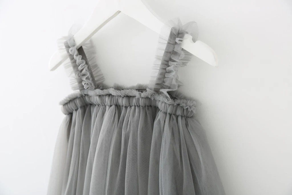 Title 18, Rica ärmelloses Tüllkleid – leichtes & elegante...