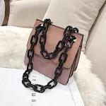 Piccola borsa quadrata portatile. Design compatto per l'uso quotidiano e i viaggi leggeri. Perfetta per portare con te l'essenziale. — foto 4
