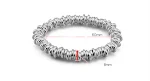 Bracciale da donna placcato argento con cento cerchi, accessorio elegante e versatile per completare ogni outfit, leggero, comodo e perfetto per ogni occasione. — foto 5