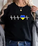 European and American fashion top with blue and yellow heart print, round neck and short sleeves, ideal for a casual and — photo 6