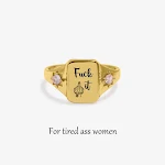 Anel quadrado inglês estilo europeu e americano. Sofisticação e elegância para homens e mulheres. Perfeito para um visual marcante e único. — foto 4