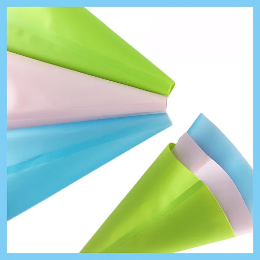 Title 3, 16pcs Cream Bag Set DIY for cake decorating. Ea...