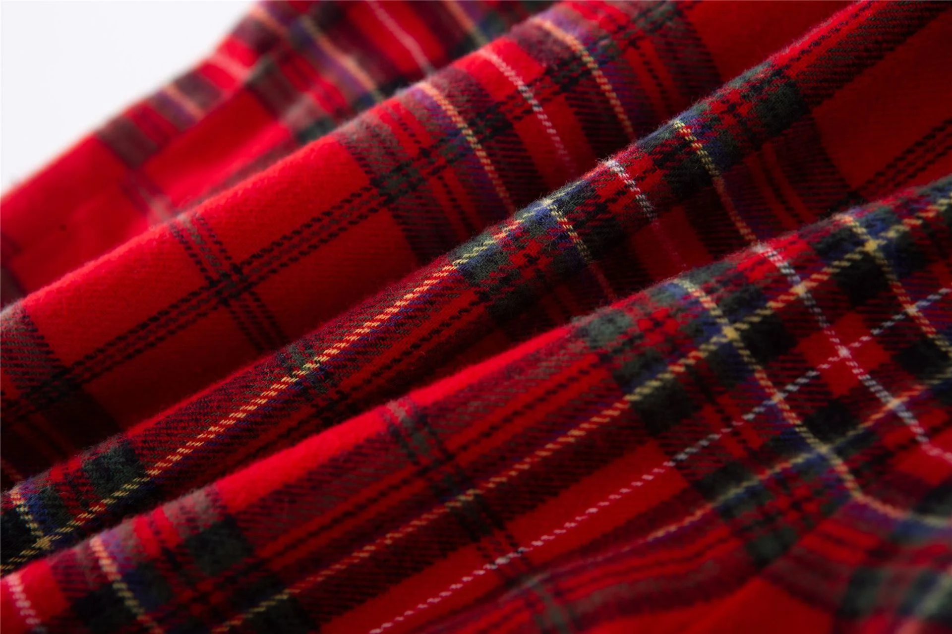Title 24, Pijama xadrez vermelho flanela de casal de Nata...
