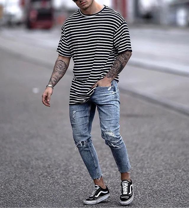 New holes in men's jeans. Experience ultimate comfort and style. Perfect for a modern, relaxed look. Stay cool and fashi — photo 4