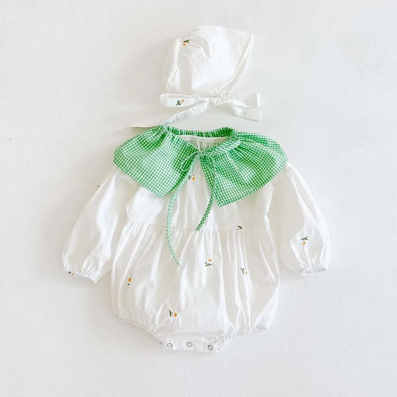 Macacão triangular floral sem mangas de algodão para bebê menina Conforto e estilo para o verão, ideal para brincar e passear. — foto 3