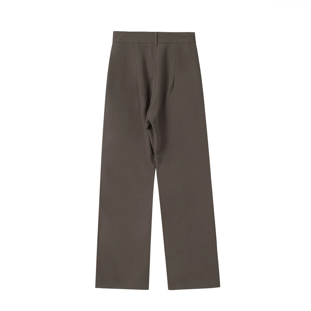 Pantalones de traje holgados para hombre, corte recto y sencillo, con caída fluida. Comodidad y estilo para un look relajado y moderno. — foto 11