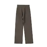 Pantalones de traje holgados para hombre, corte recto y sencillo, con caída fluida. Comodidad y estilo para un look relajado y moderno. — foto 11