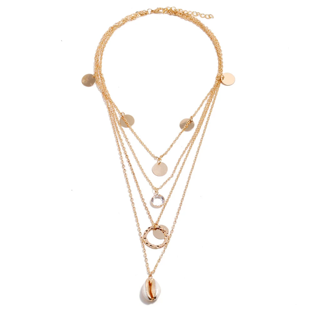 Colar com pingente de concha de wafer metálico. Acessório de moda feminino elegante e moderno, perfeito para complementar qualquer look com sofisticação. — foto 2