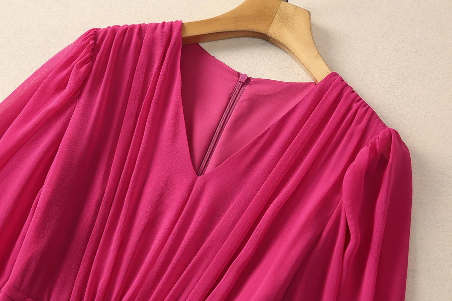 Title 22, V-neck Pleated Strip Waist-controlled Long Slee...