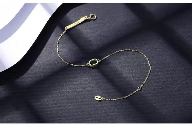 Pulseira fina de verão esmeralda retrô de luxo suave em prata S925. Leveza e estilo para um visual elegante e sofisticado. — foto 8
