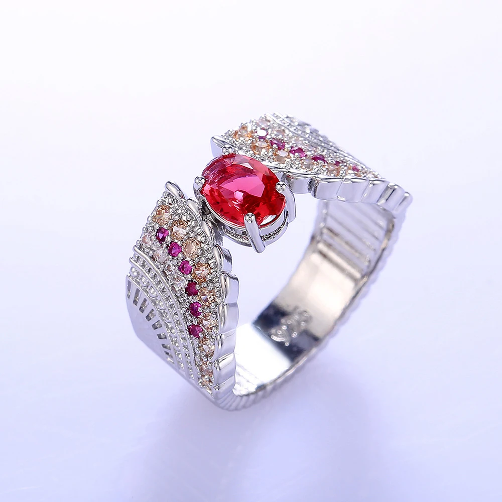 Modischer Damenring mit Zirkon-Inlay. Funkelnder Schmuck für jeden Anlass, perfekt für Damen die Wert auf Stil legen. — foto 5