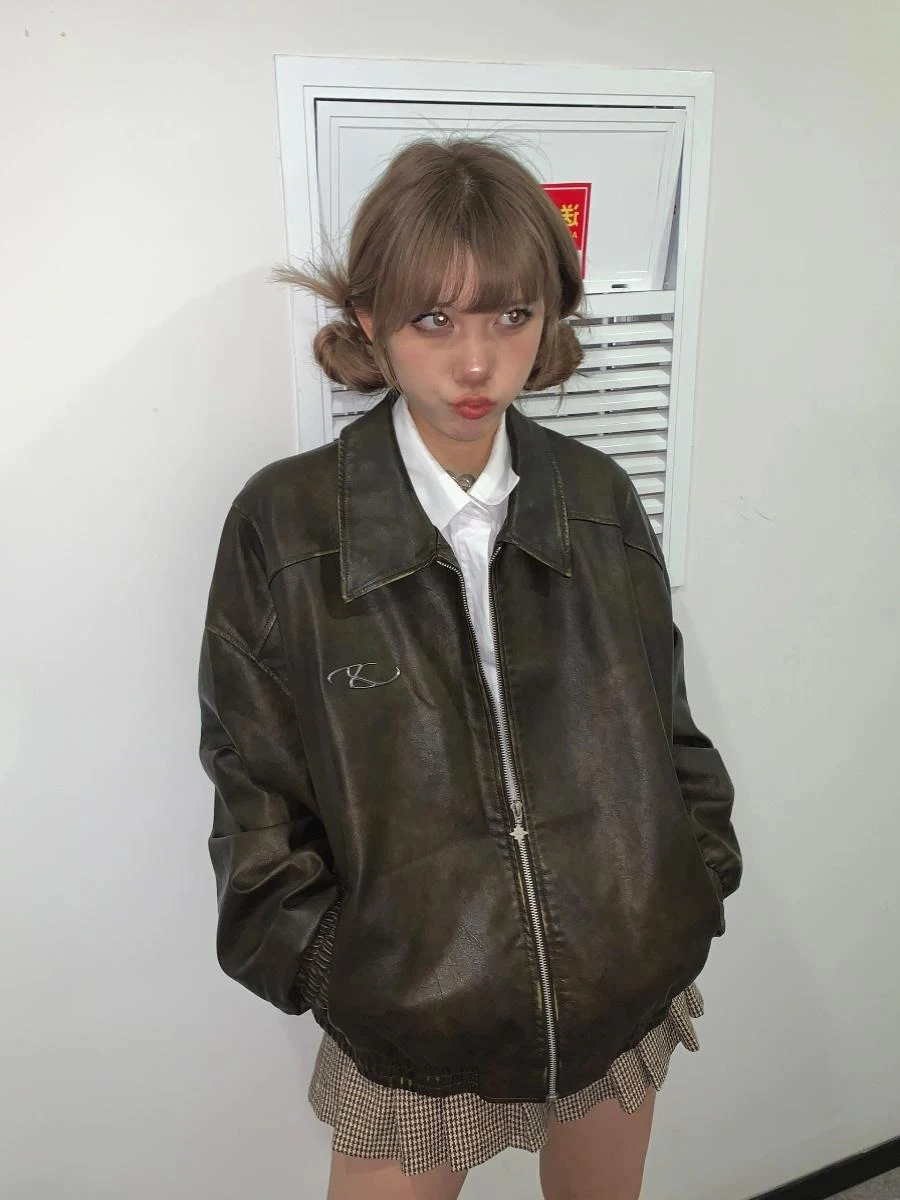 Jaqueta de couro casual de motocicleta retro americana de outono feminina, estilo vintage, confortável e ideal para um visual moderno e despojado. — foto 4