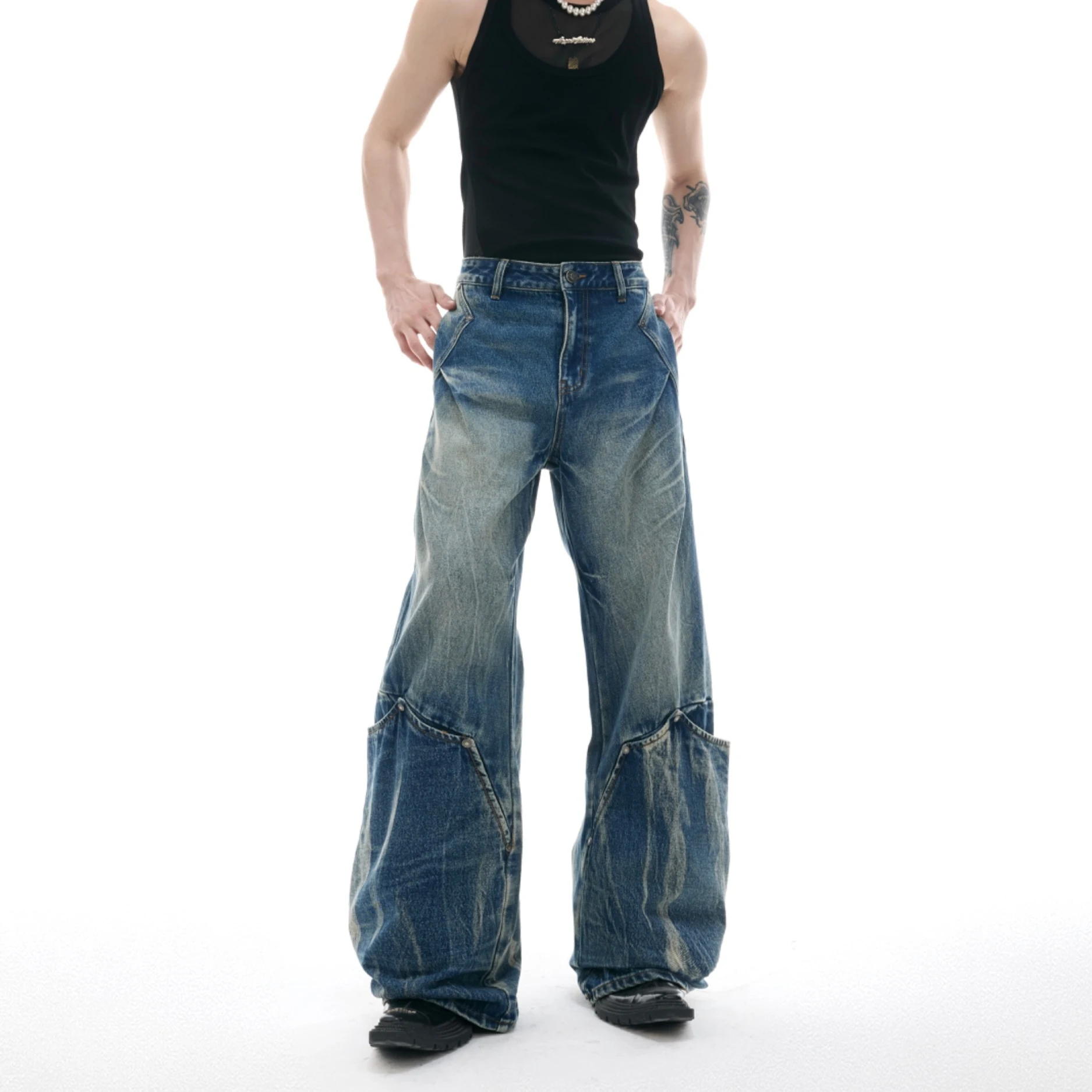 Heren Retro Jeans met Gewassen Burst Patroon en Gebogen Mes. Comfortabele vintage jeans voor een unieke look en perfecte pasvorm. — foto 1