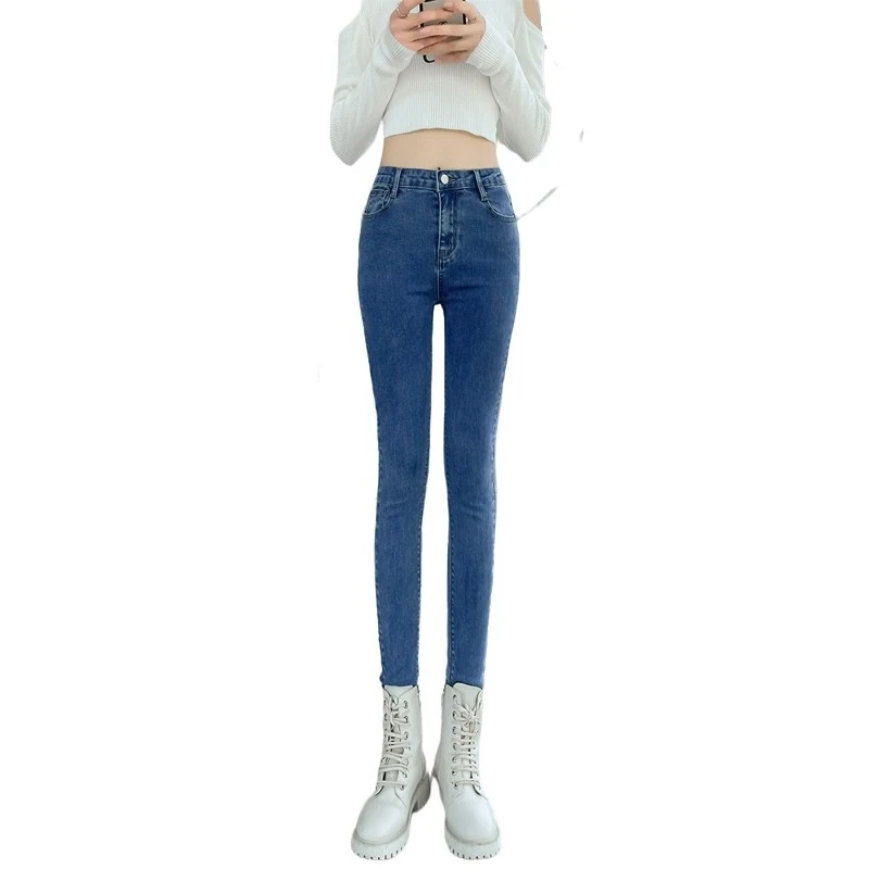Vaqueros azul oscuro de mujer cintura alta primavera elásticos adelgazantes ajustados de forro polar. Perfectos para lucir una figura esbelta. — foto 4