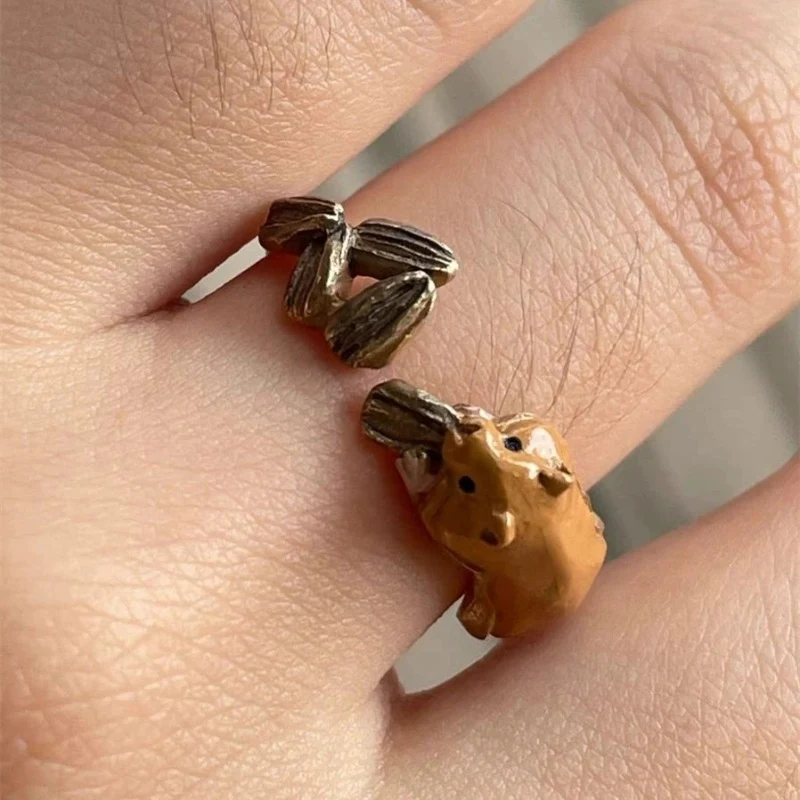 Anel de dedo indicador feminino com design de esquilo e semente de melão, fofo, divertido e único, estilo simples, design avançado para um toque especial — foto 4