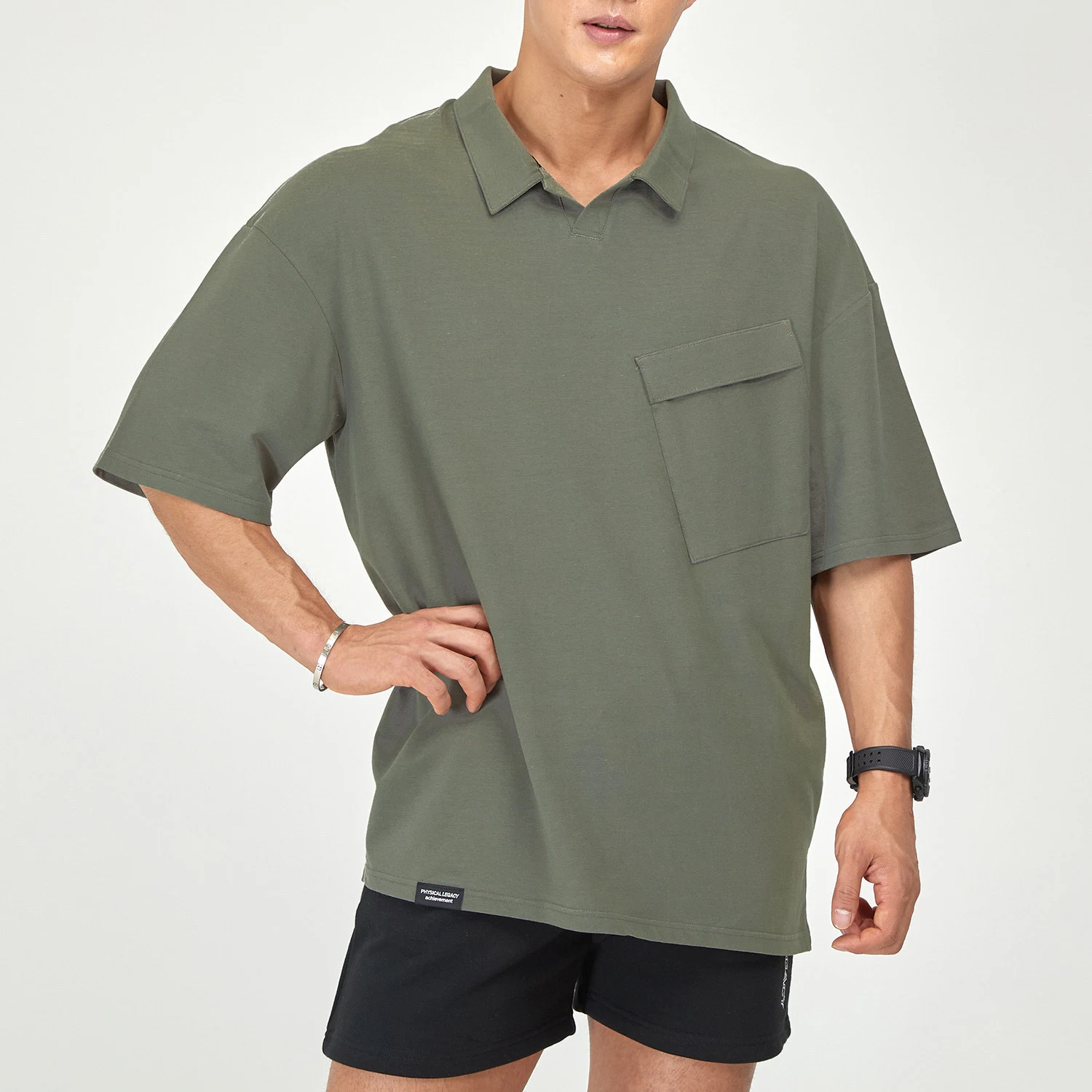 Camiseta POLO masculina de manga curta, solta, elástica, para corrida e treino, com gola. Conforto e liberdade para seus exercícios. — foto 2
