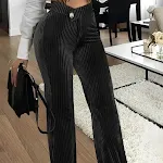 Calças femininas casuais de veludo dourado listradas, perfeitas para um visual moderno e confortável no dia a dia, combinando estilo e praticidade. — foto 5