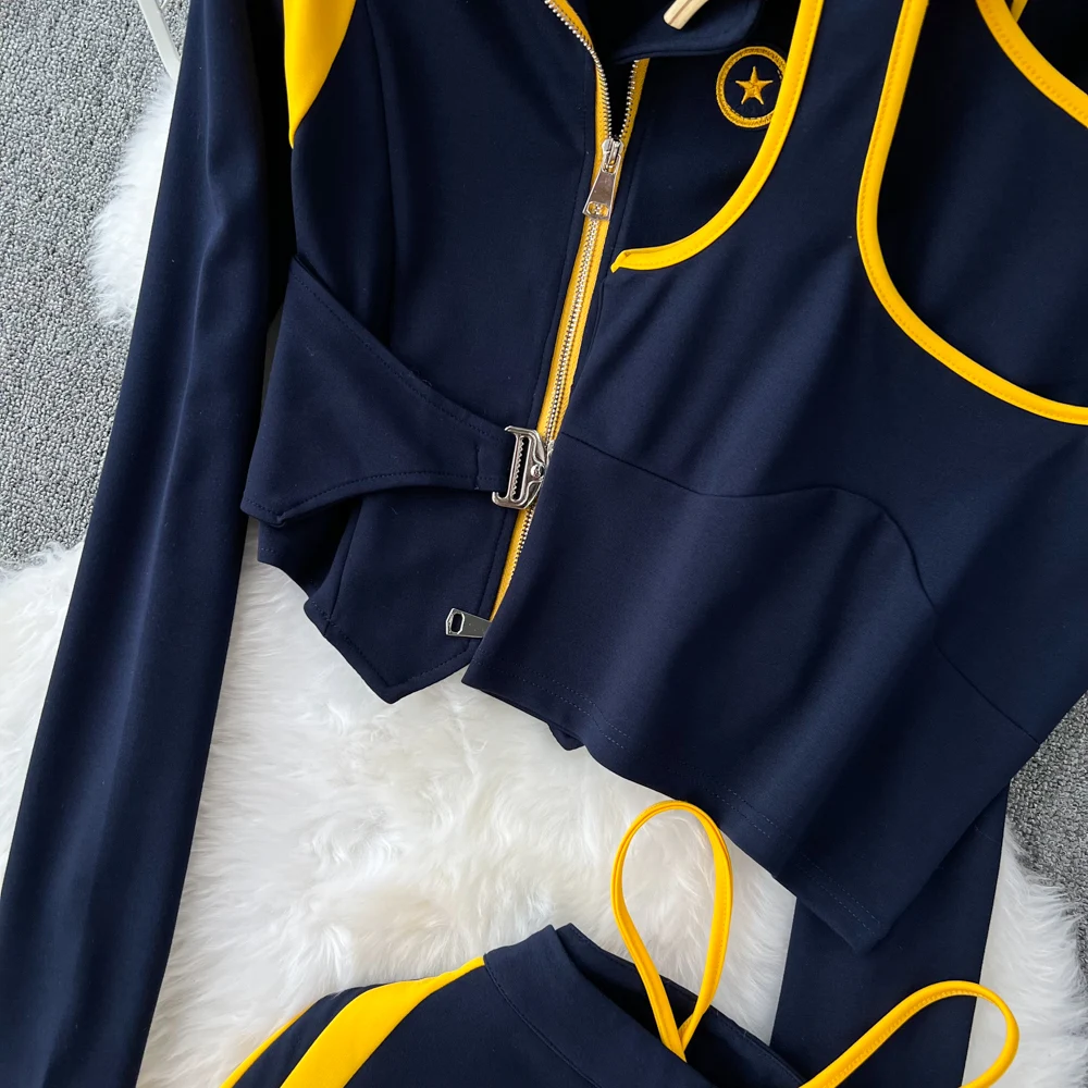 Conjunto Esportivo Feminino com Contraste, Casaco Gola Alta, Três Peças, Calça Pantalona Cintura Alta e Conforto — foto 2