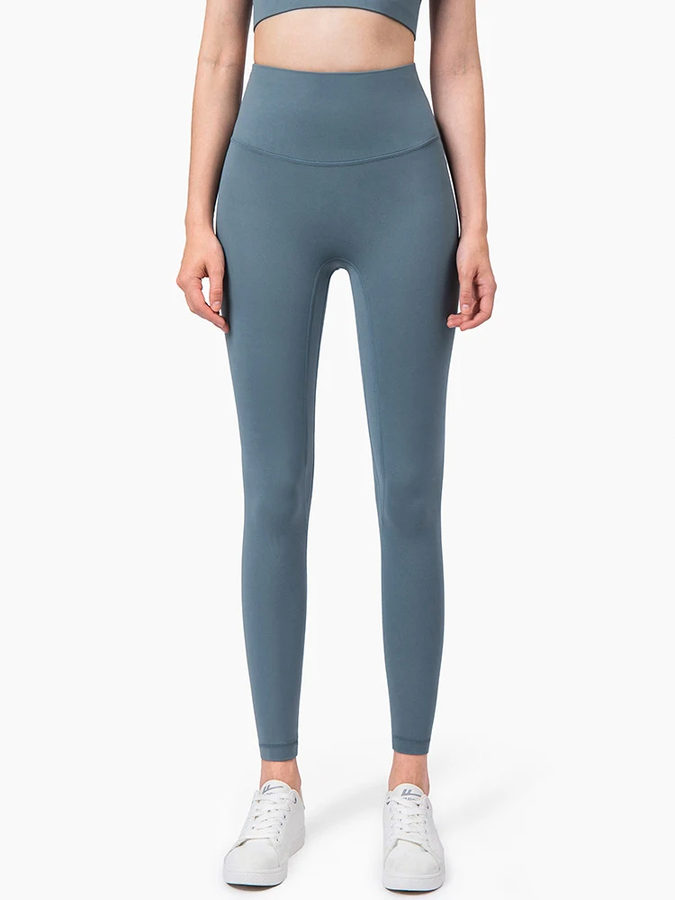 Non marking yoga pants sports tight and thin for women. Perfect for workouts and yoga practice. Comfort and flexibility — photo 3