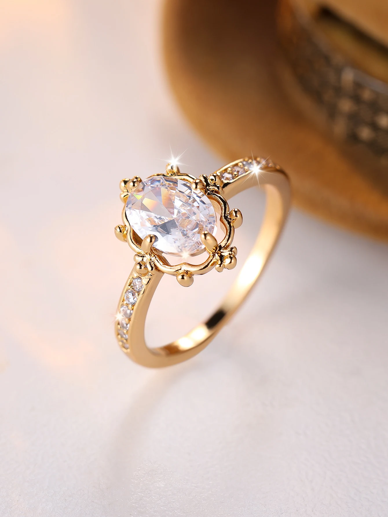 Anel Lux Elegante de Entrada Minoritária Personalizado, uma joia única para expressar sua individualidade e bom gosto. — foto 5