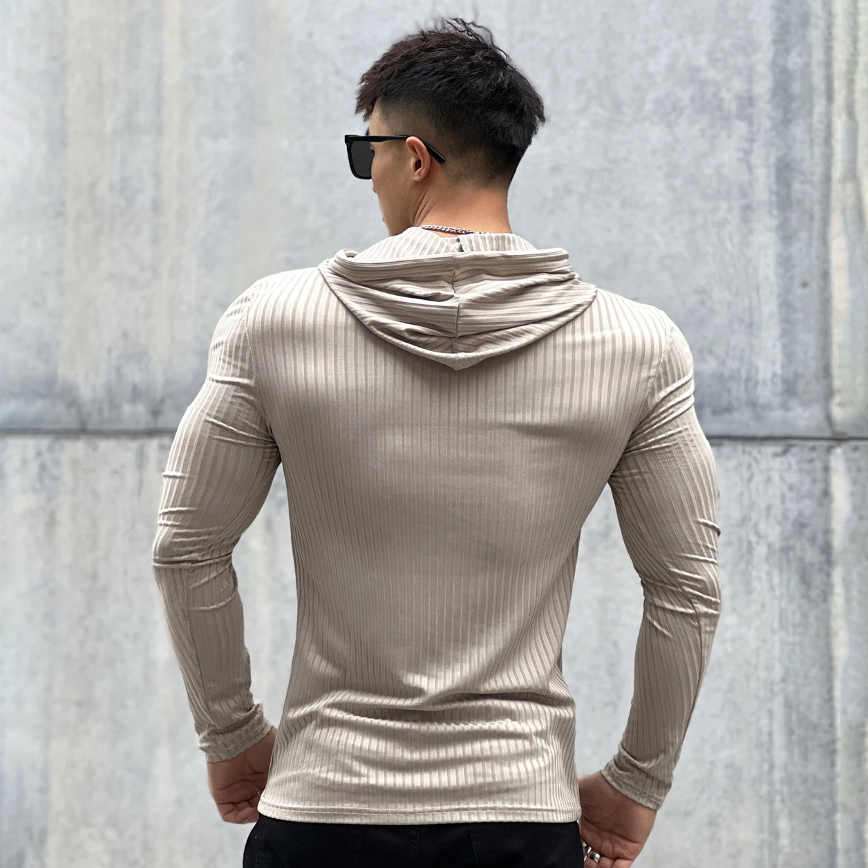 Heren Casual Gebreide Trui met Capuchon, Een Comfortabel Basis T-shirt voor Heren, Perfect als Onderlaag of Op Zichzelf. — foto 5