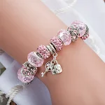 Chaveiro pingente com miçangas de vidro de furo grande e pulseira com contas de moda. Conjunto estiloso para um visual completo. — foto 17