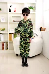 Fantasia infantil de camuflagem para treinamento militar, uniforme de performance e dança. Roupa de treinamento para crianças. — foto 4